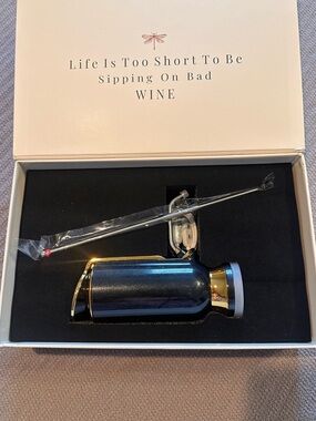 Sorso Wine Dispenser, Aerator, Preserver- NIB